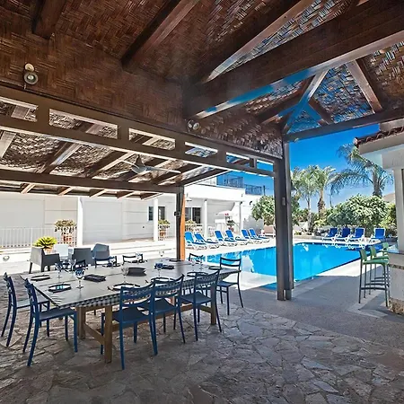 Familienvilla In Mit Spektakulaerer Aussicht * Paralimni