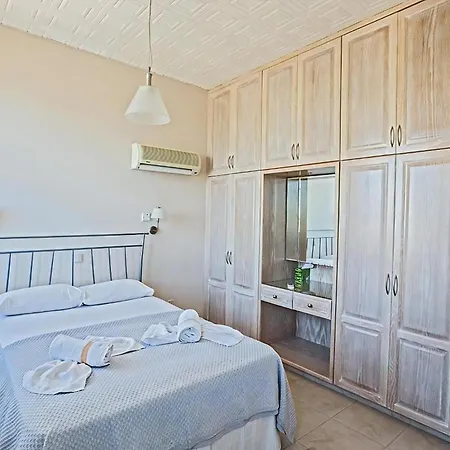 Familienvilla In Mit Spektakulaerer Aussicht